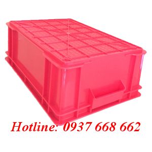 Mặt đáy thùng nhựa b4 màu đỏ. Kích thước: 510x340x170 mm