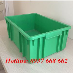thùng nhựa đặc b3 xanh lá. Kích thước: 460x330x182 mm.