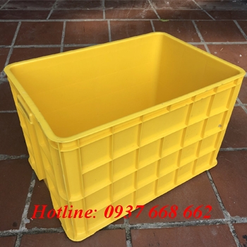 thùng nhựa đặc 8T màu vàng, kích thước : 610x420x390 mm